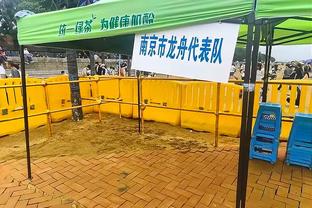 记者：哈兰德、多库均没有参加曼城今日训练